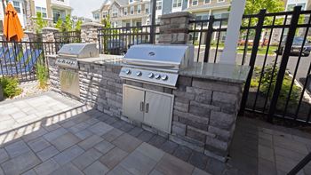 Bbq/grill stations